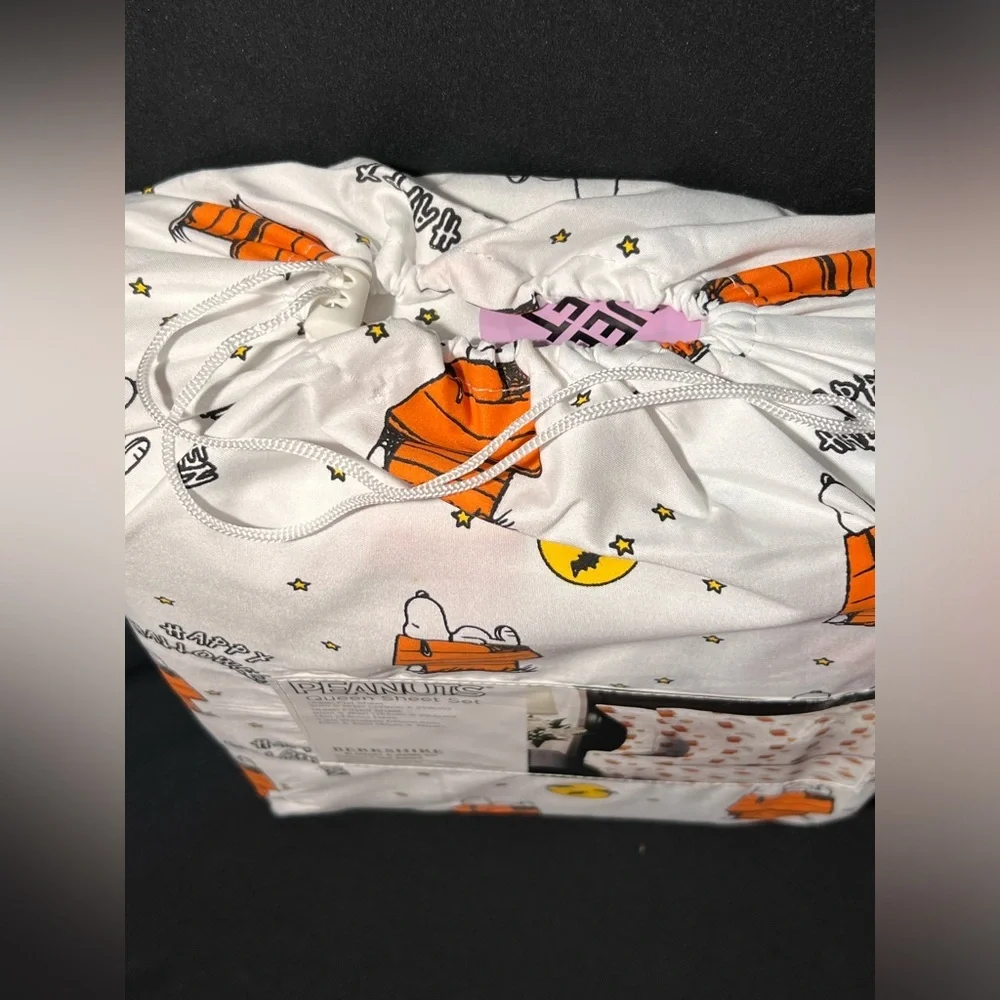 Peanuts Snoopy Halloween Queen Sheet Set – Berkshire Blanket NWOT